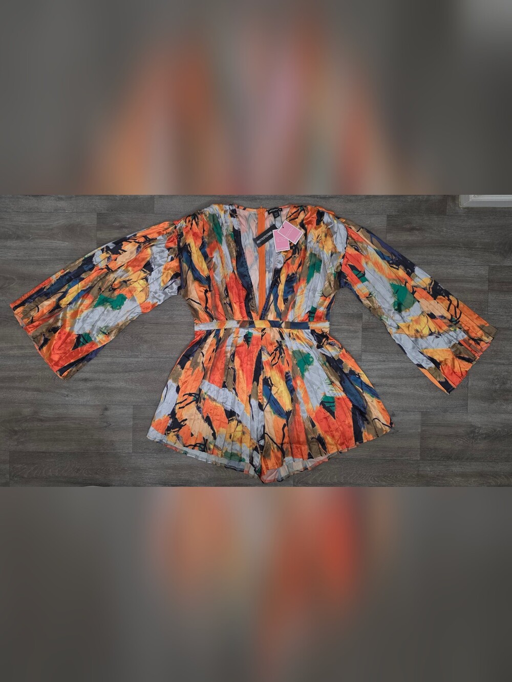 PrettyLittleThing Multicolored V-Neck Pleated Romper-Size 10 *NWT* - Picture 4 of 7